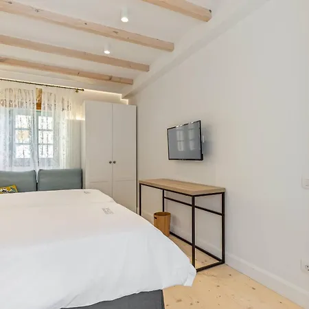 Apartment Courtyard Corfu *