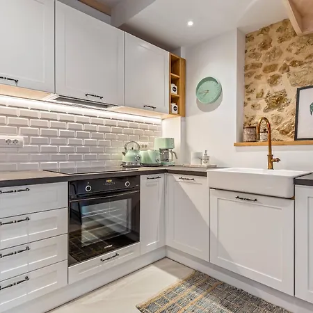 Apartment Courtyard Corfu *