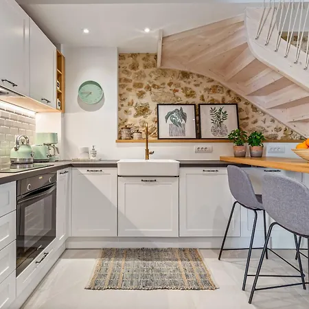 Apartment Courtyard Corfu *